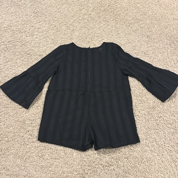 Black romper - Picture 2 of 3